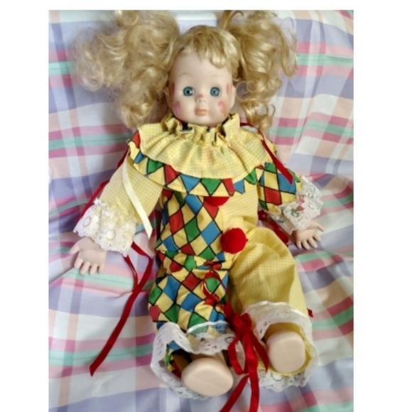 Vintage Circus Ceramic Doll Home Accent - Picture 7 of 7